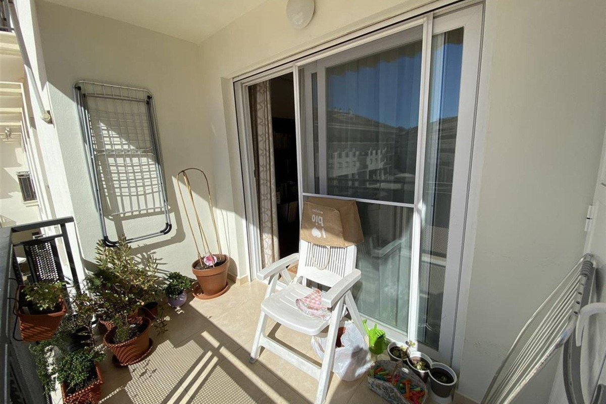 Se vende Apartamento Planta Media de 4 dormitorios en Costa Blanca, Alicante, España