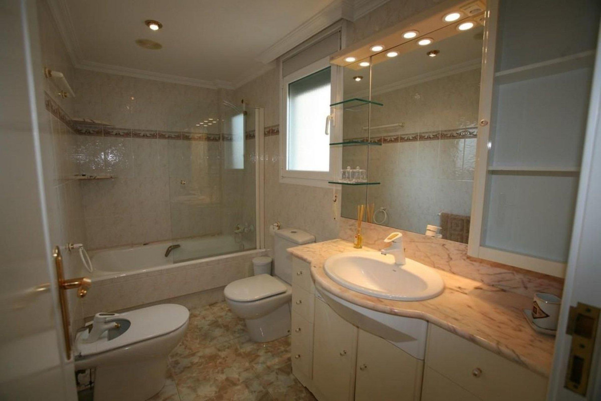 3 Bed Apartment for sale in Calpe Costa Blanca, Alicante, Spain