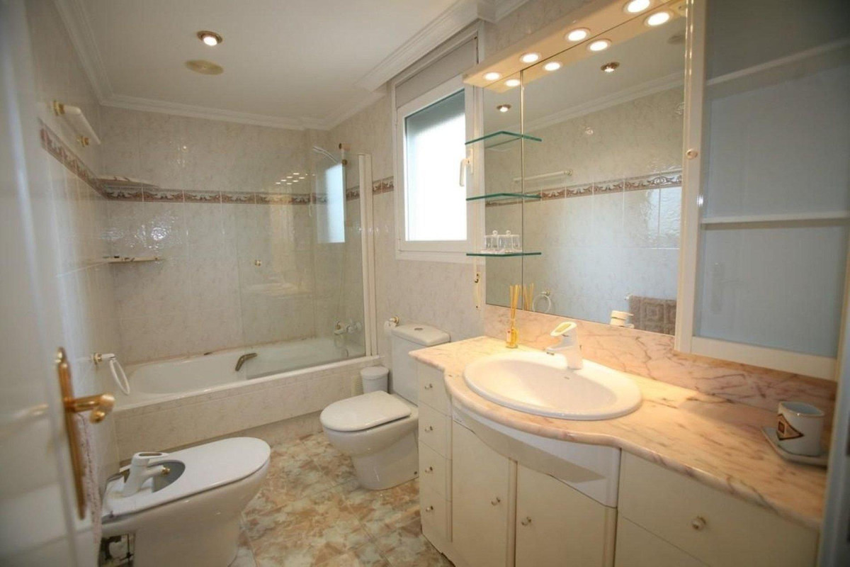 3 Bed Apartment for sale in Calpe Costa Blanca, Alicante, Spain