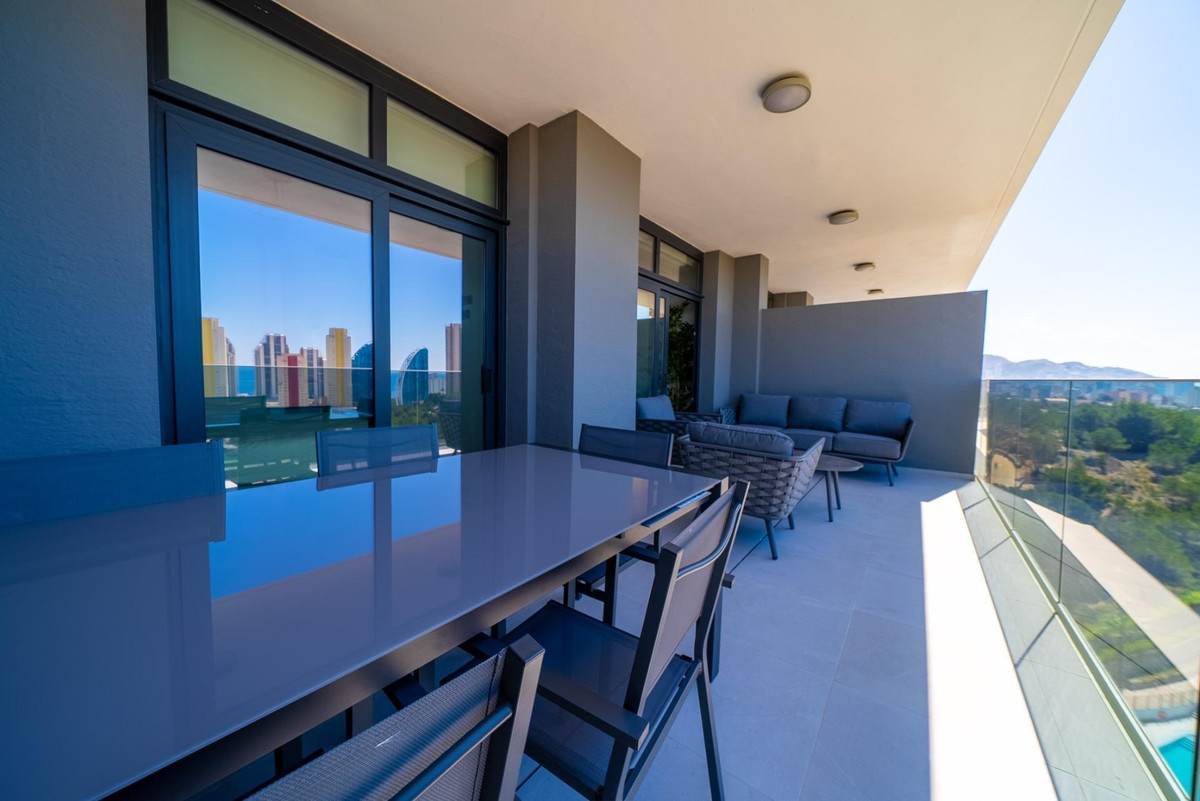 2 Bed Apartment for sale in Benidorm Costa Blanca, Alicante, Spain
