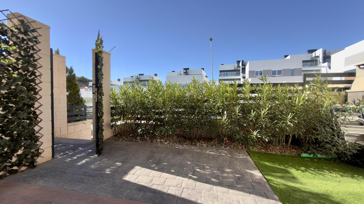 Se vende Apartamento Planta Media de 3 dormitorios en Costa Blanca, Alicante, España