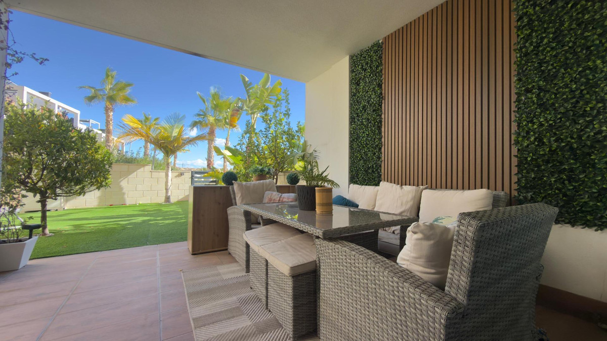 Se vende Apartamento Planta Media de 3 dormitorios en Costa Blanca, Alicante, España