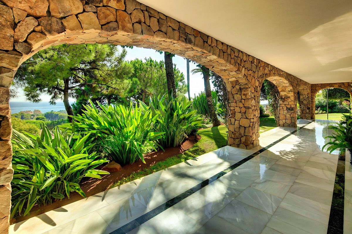 Se vende Villa - Chalet de 6 dormitorios en Costa Del Sol, Málaga, España