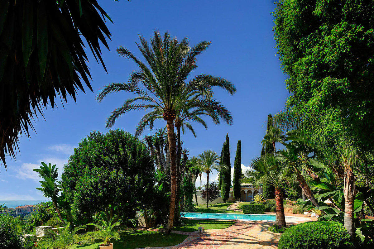 Se vende Villa - Chalet de 6 dormitorios en Costa Del Sol, Málaga, España