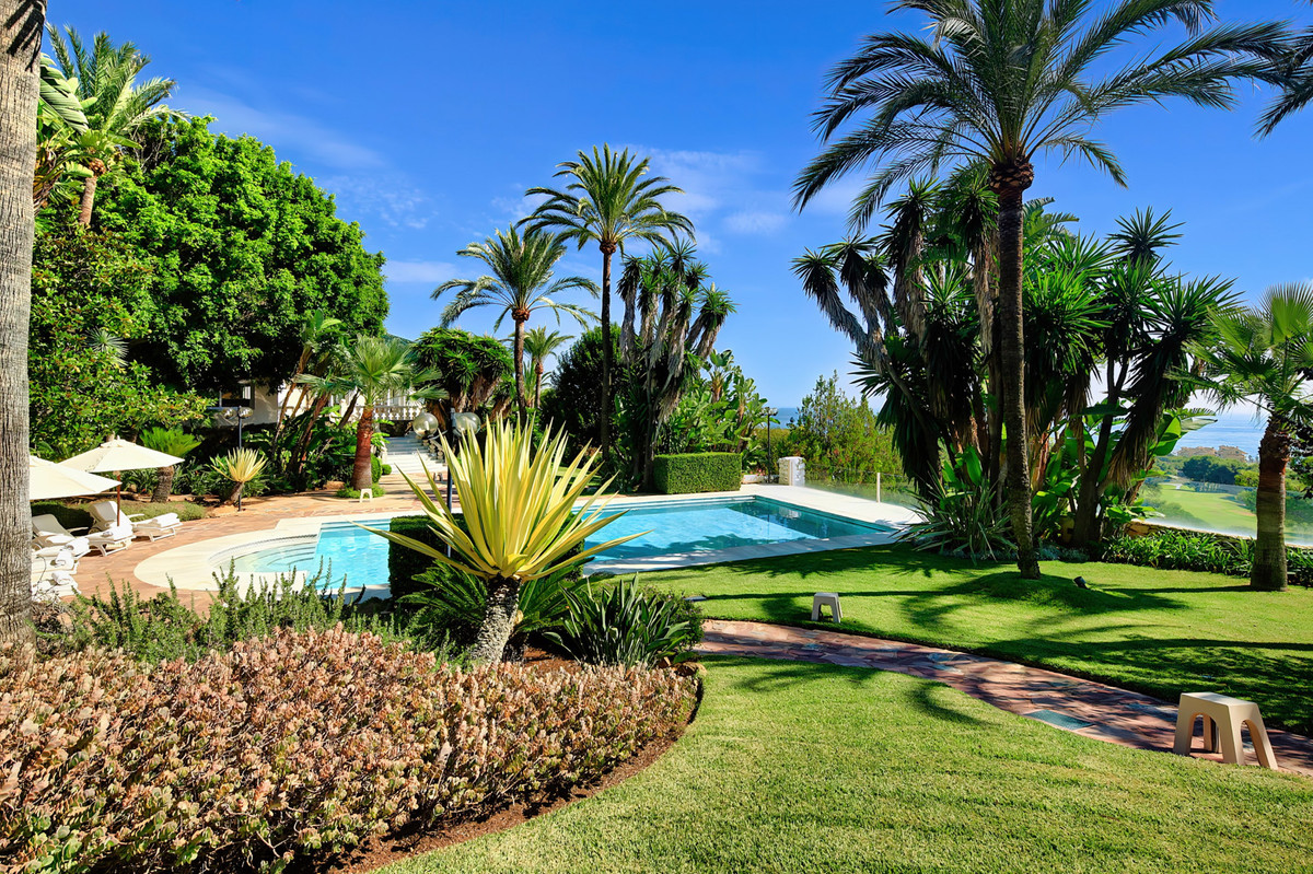 Se vende Villa - Chalet de 6 dormitorios en Costa Del Sol, Málaga, España