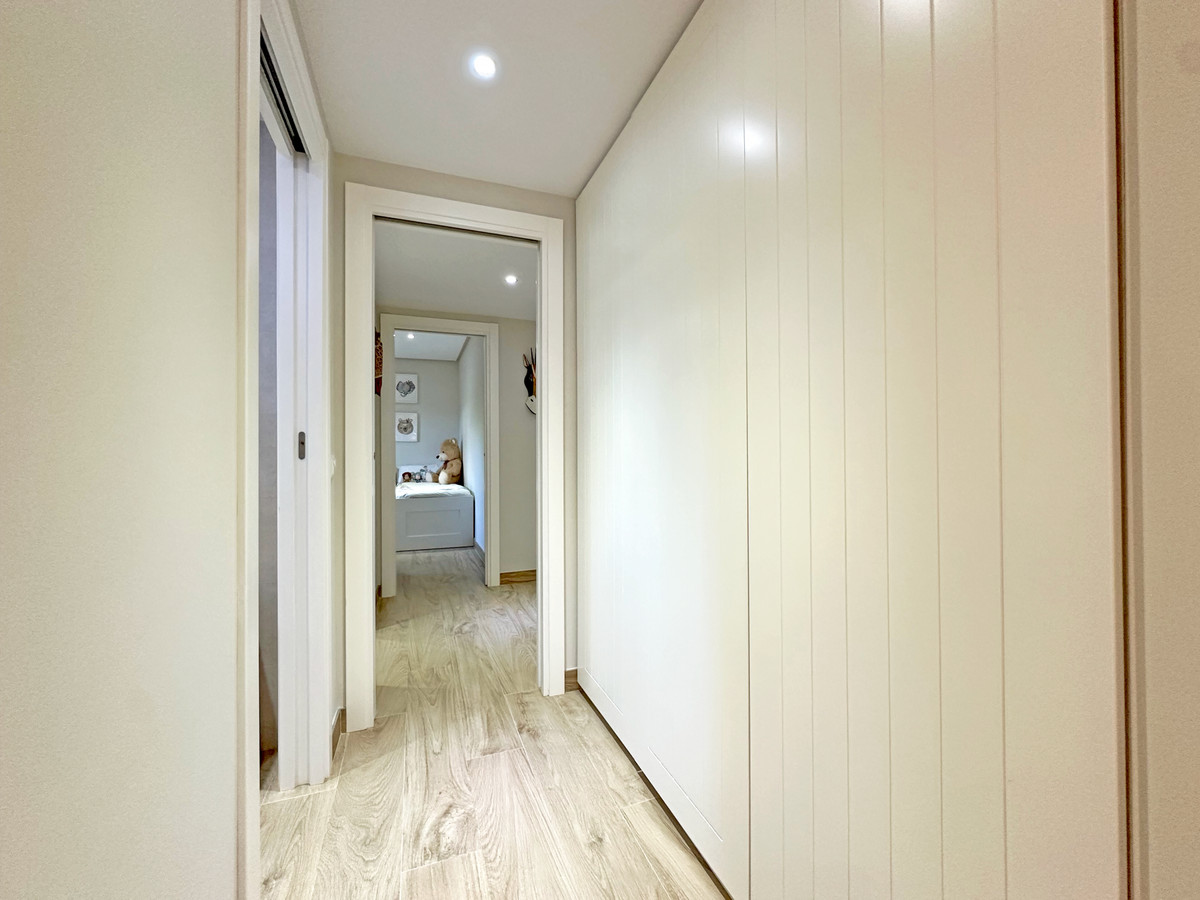 2 Bed Apartment for sale in Estepona Costa Del Sol, Málaga, Spain