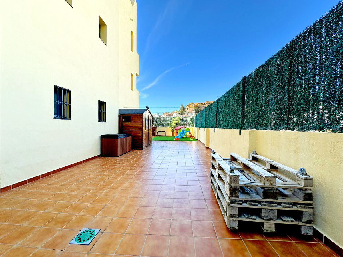 2 Bed Apartment for sale in Estepona Costa Del Sol, Málaga, Spain