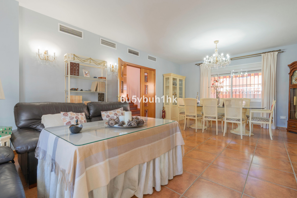 4 Bed Townhouse for sale in Fuengirola Costa Del Sol, Málaga, Spain