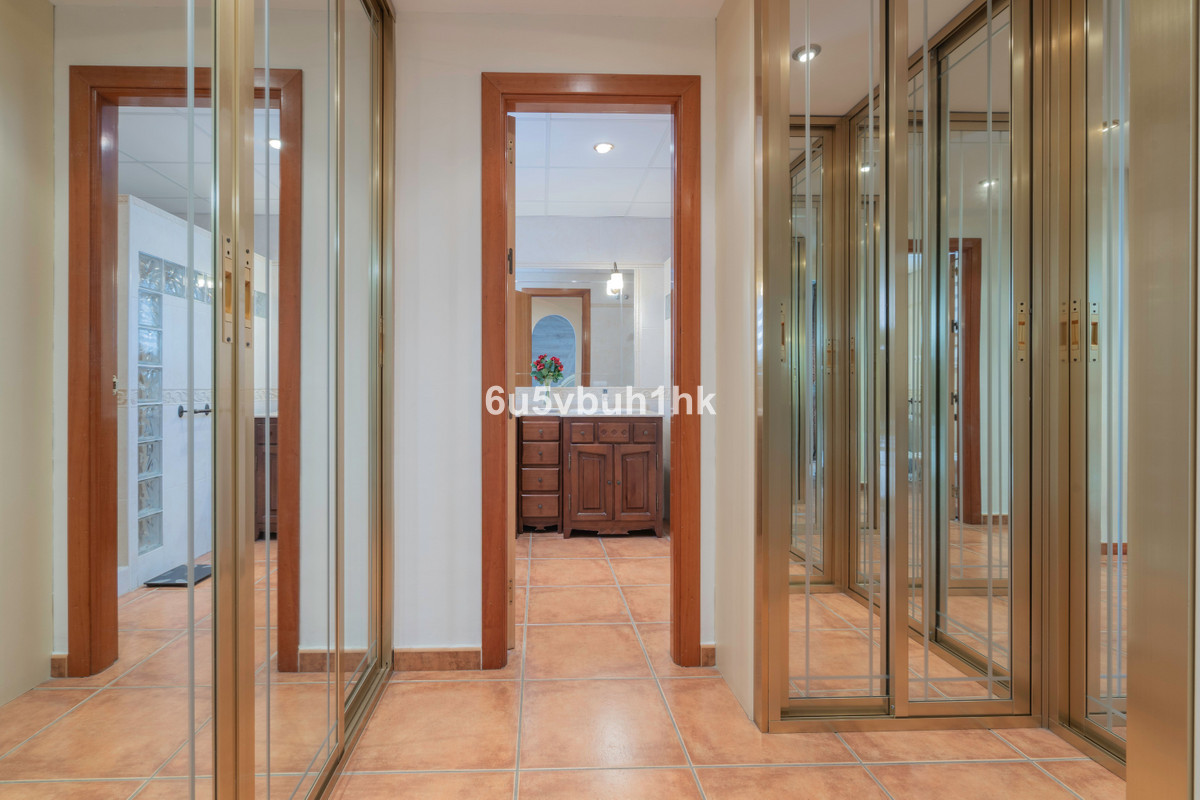 4 Bed Townhouse for sale in Fuengirola Costa Del Sol, Málaga, Spain