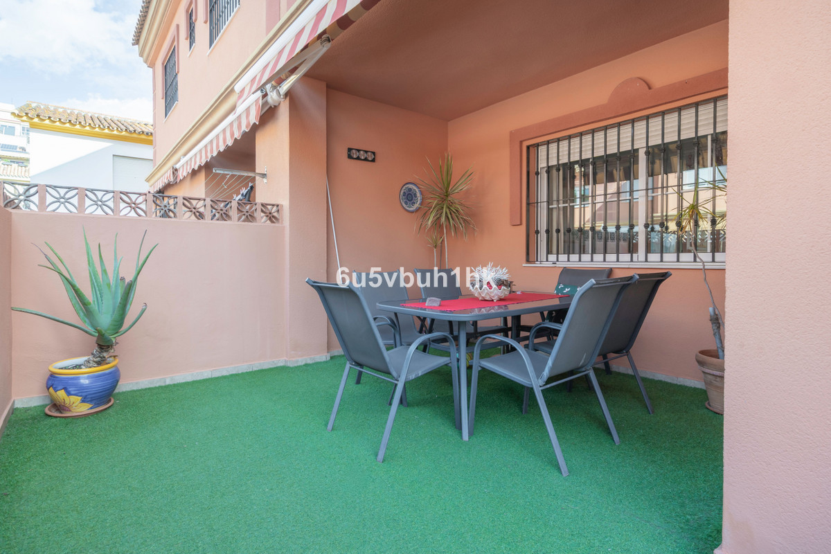 4 Bed Townhouse for sale in Fuengirola Costa Del Sol, Málaga, Spain