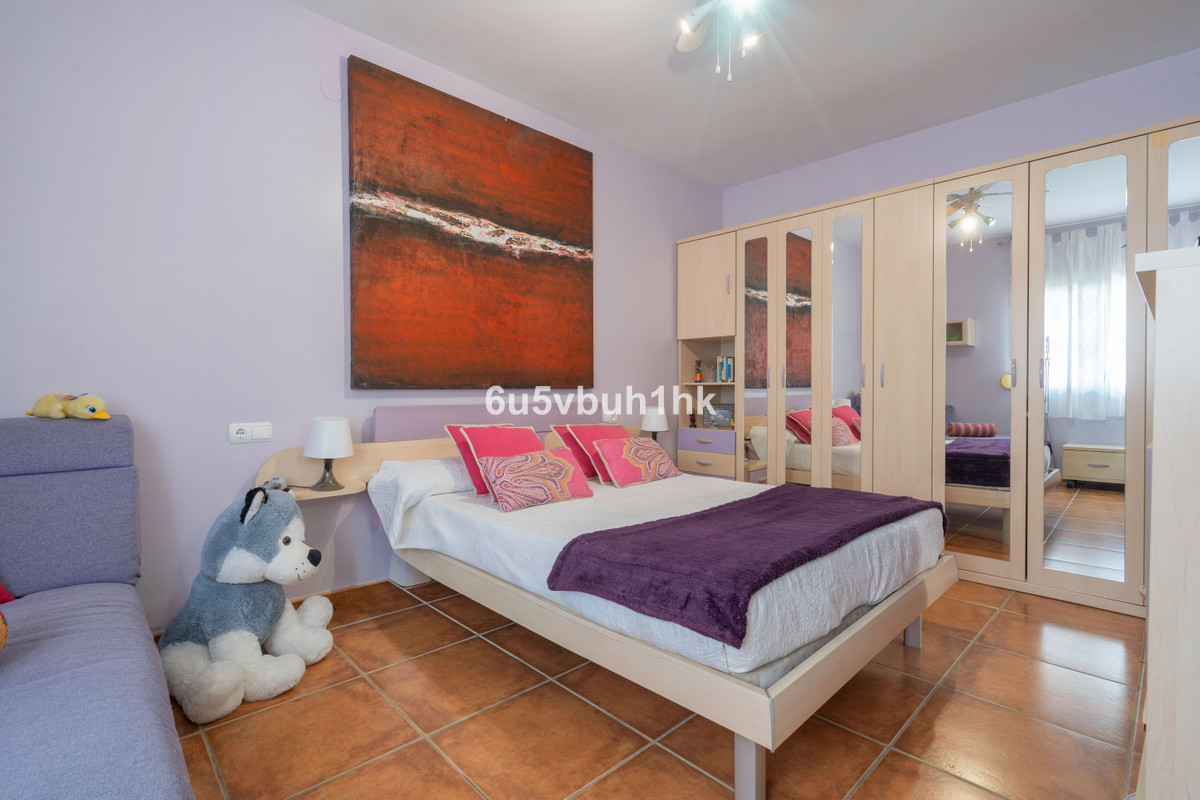 4 Bed Townhouse for sale in Fuengirola Costa Del Sol, Málaga, Spain