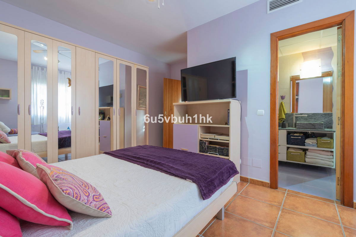 4 Bed Townhouse for sale in Fuengirola Costa Del Sol, Málaga, Spain