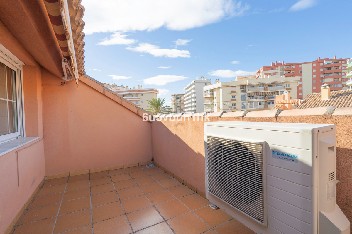 4 Bed Townhouse for sale in Fuengirola Costa Del Sol, Málaga, Spain