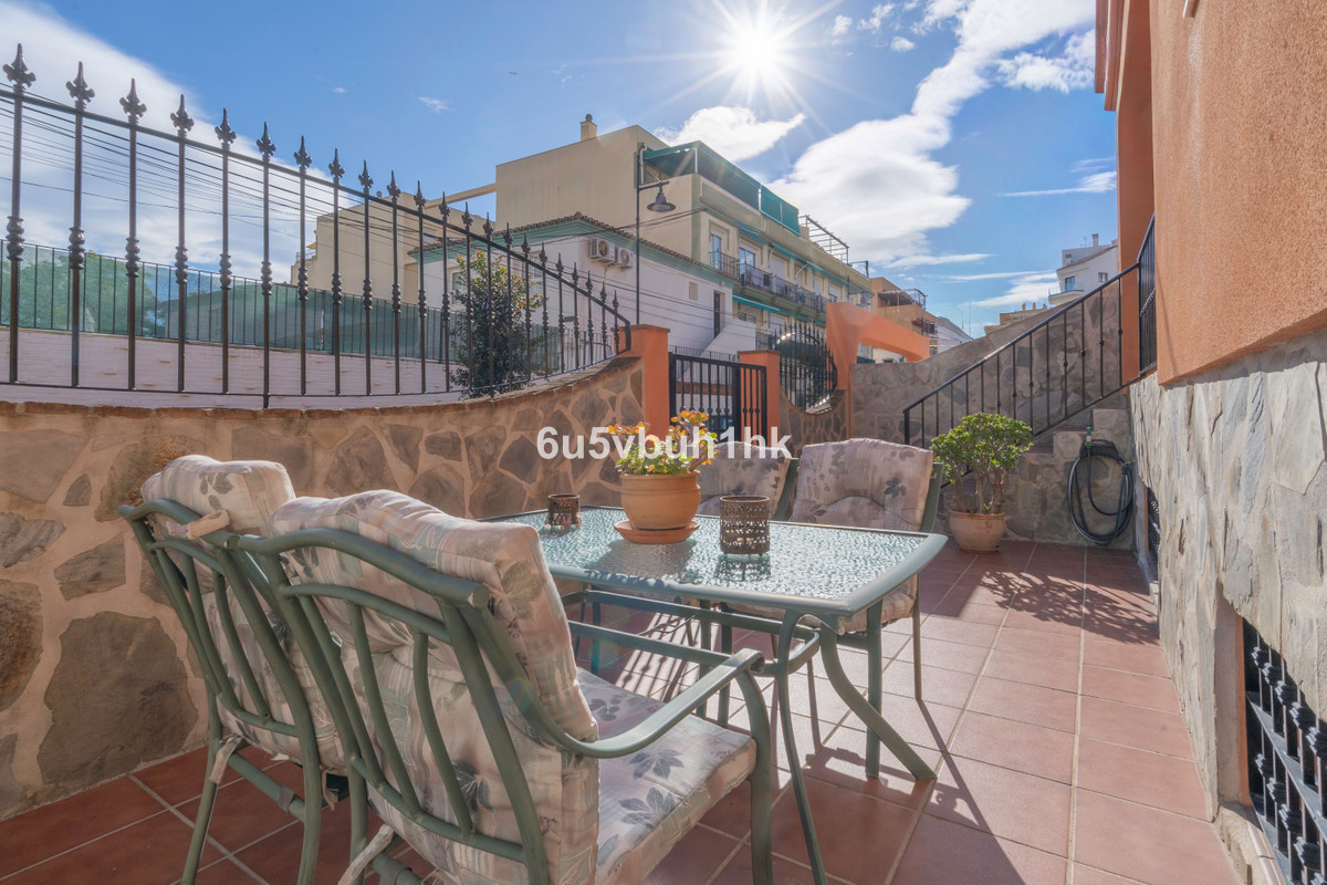 4 Bed Townhouse for sale in Fuengirola Costa Del Sol, Málaga, Spain