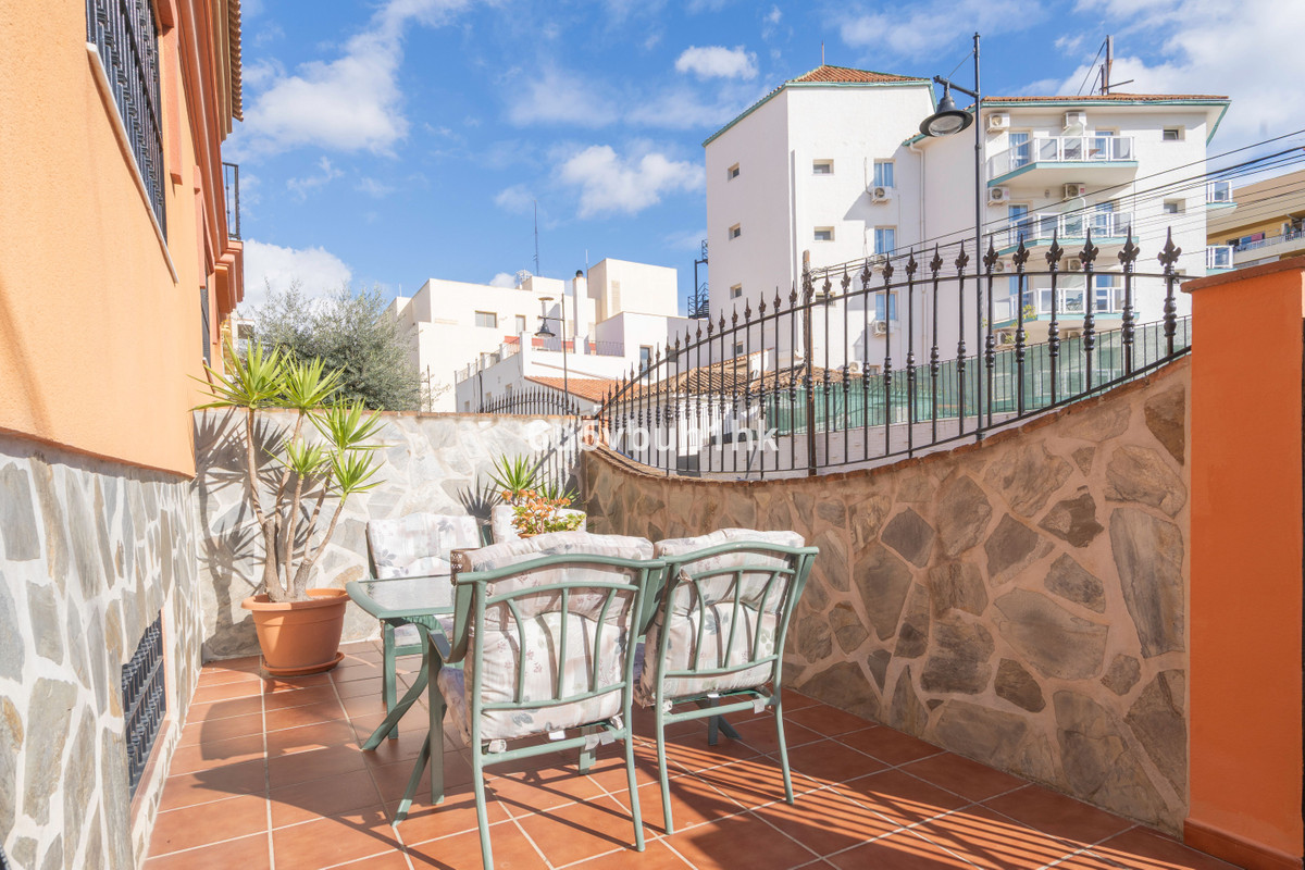 4 Bed Townhouse for sale in Fuengirola Costa Del Sol, Málaga, Spain