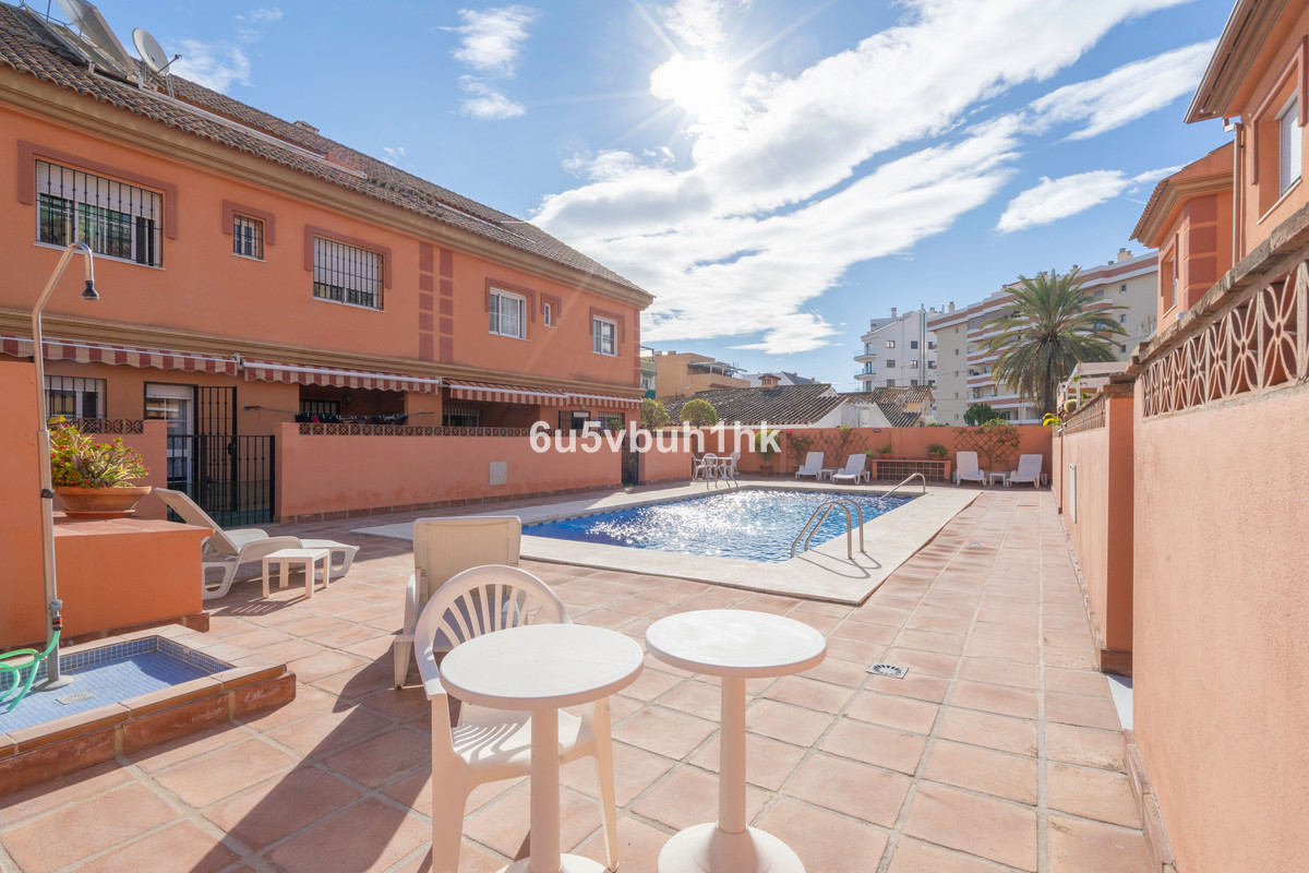 4 Bed Townhouse for sale in Fuengirola Costa Del Sol, Málaga, Spain