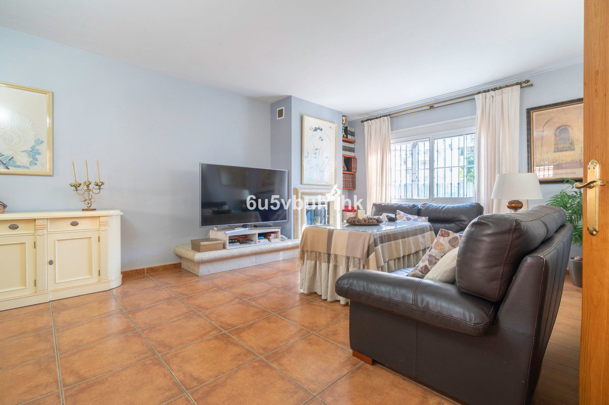 4 Bed Townhouse for sale in Fuengirola Costa Del Sol, Málaga, Spain