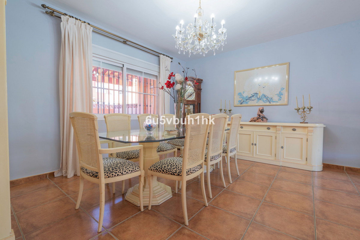 4 Bed Townhouse for sale in Fuengirola Costa Del Sol, Málaga, Spain