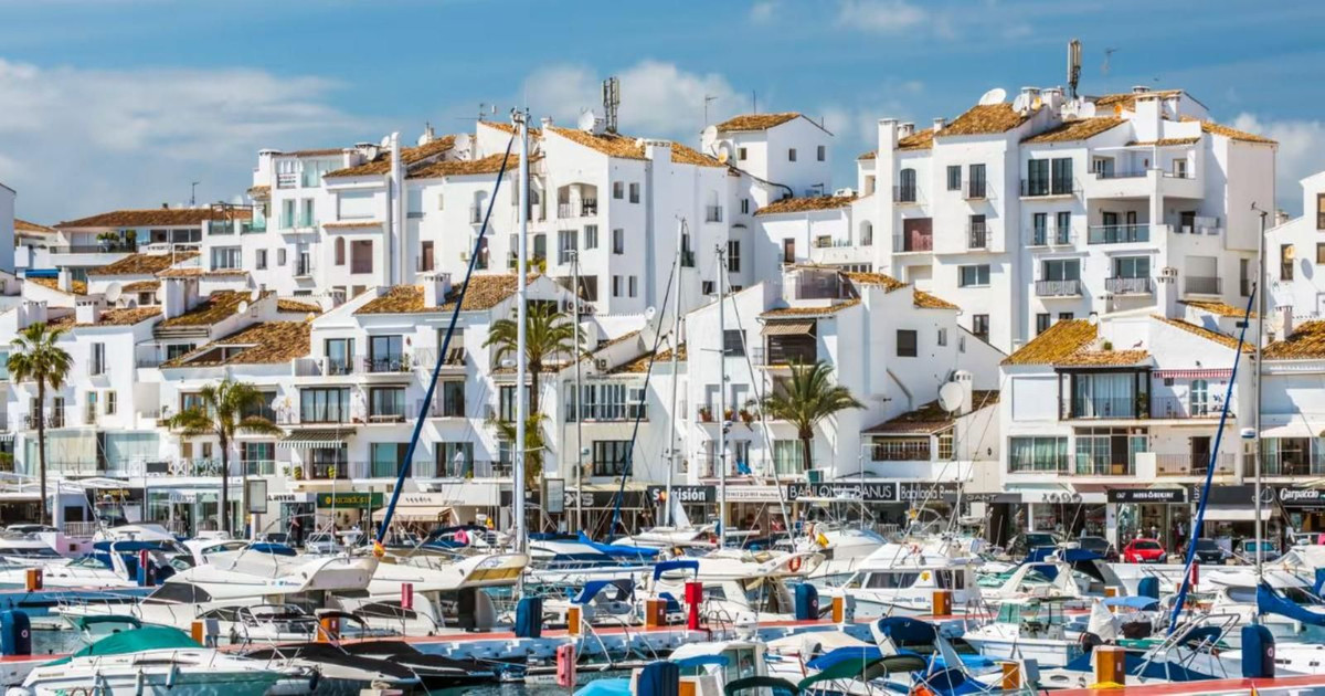 Se vende Hotel de 20 dormitorios en Costa Del Sol, Málaga, España