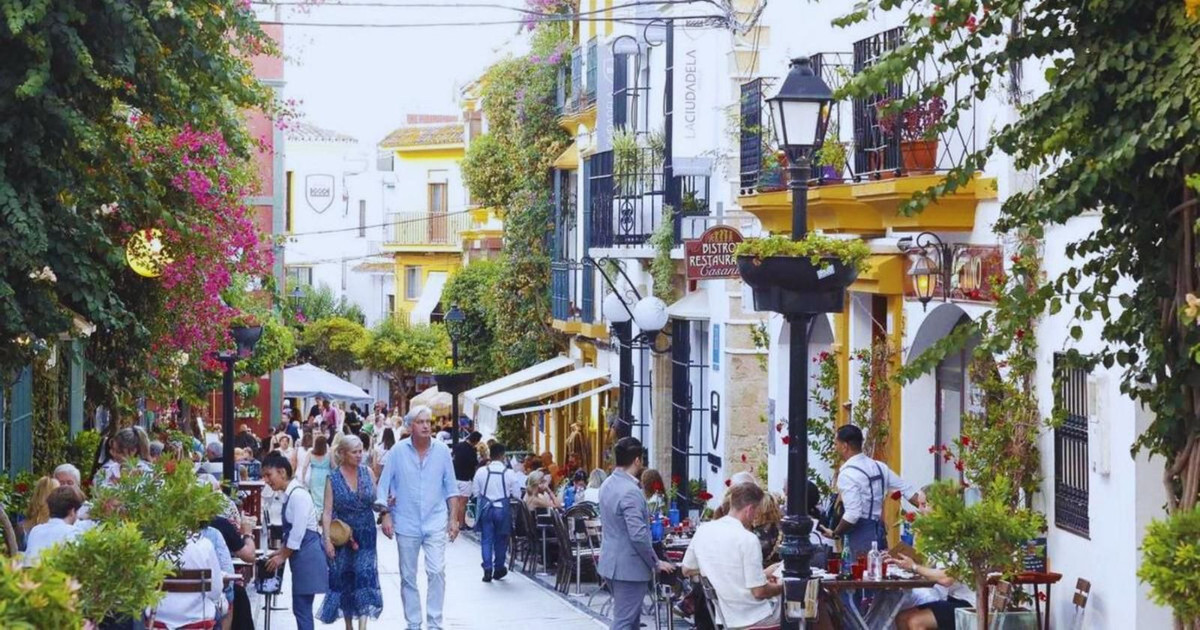 Se vende Hotel de 20 dormitorios en Costa Del Sol, Málaga, España