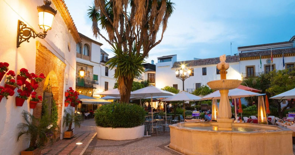 Se vende Hotel de 20 dormitorios en Costa Del Sol, Málaga, España