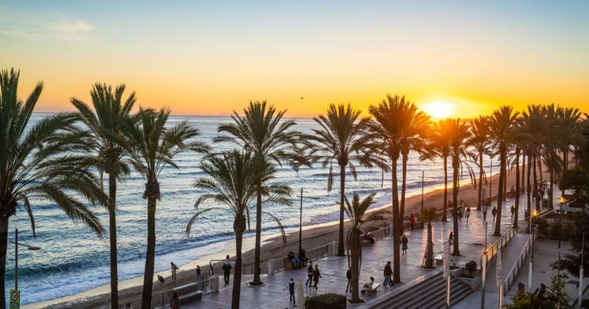 Se vende Hotel de 20 dormitorios en Costa Del Sol, Málaga, España