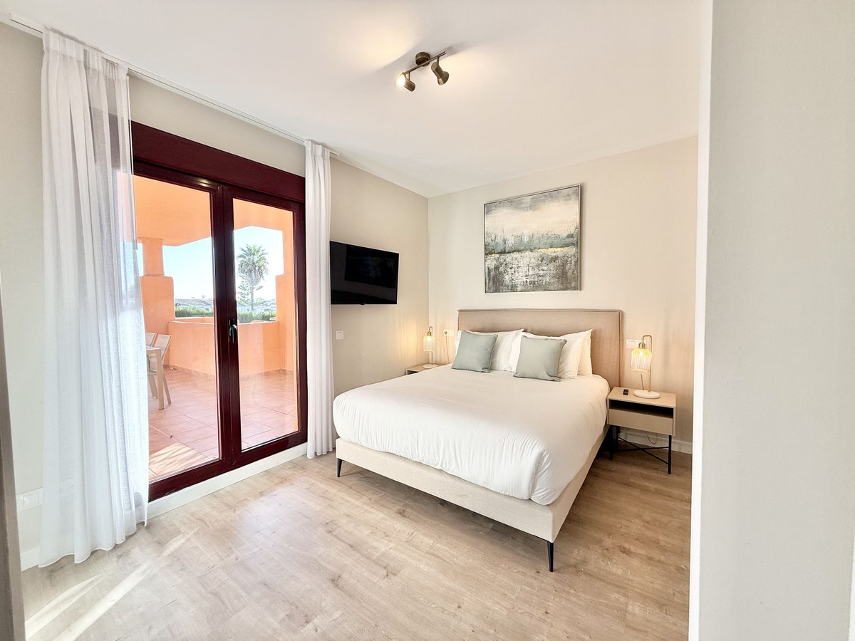 2 Bed Apartment for sale in Benahavís Costa Del Sol, Málaga, Spain