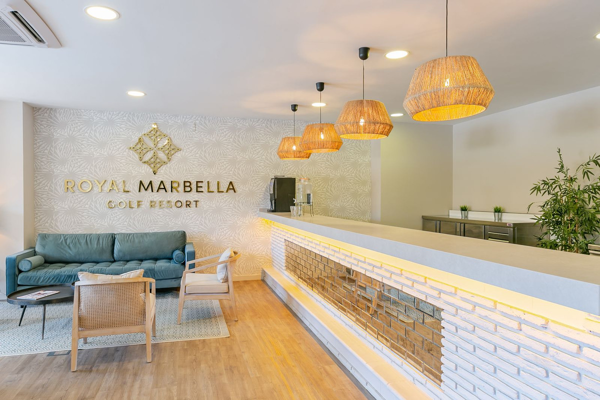 2 Bed Apartment for sale in Benahavís Costa Del Sol, Málaga, Spain