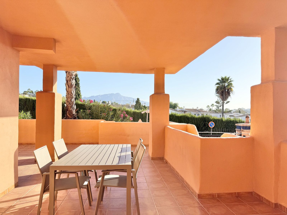 2 Bed Apartment for sale in Benahavís Costa Del Sol, Málaga, Spain