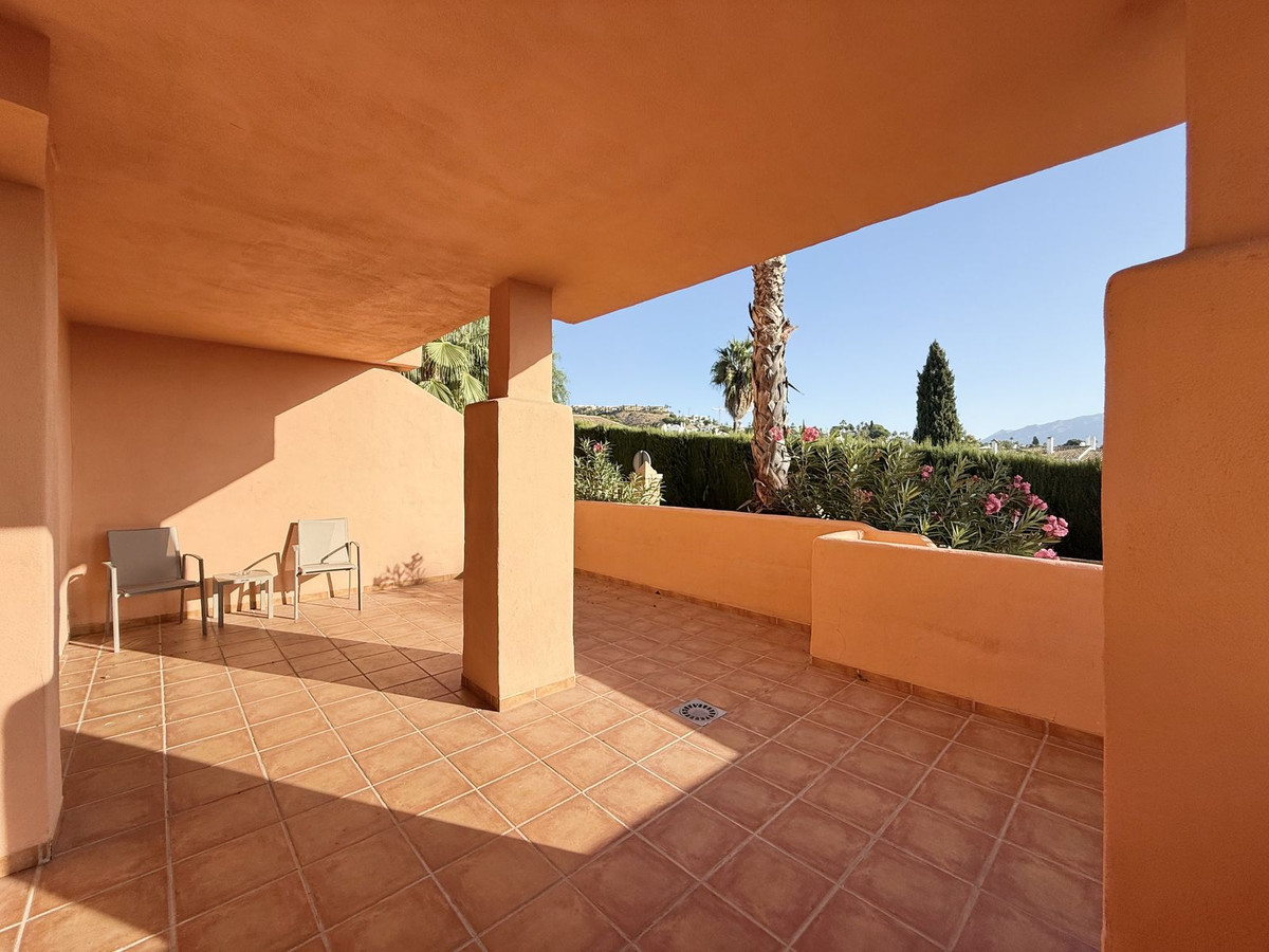 2 Bed Apartment for sale in Benahavís Costa Del Sol, Málaga, Spain