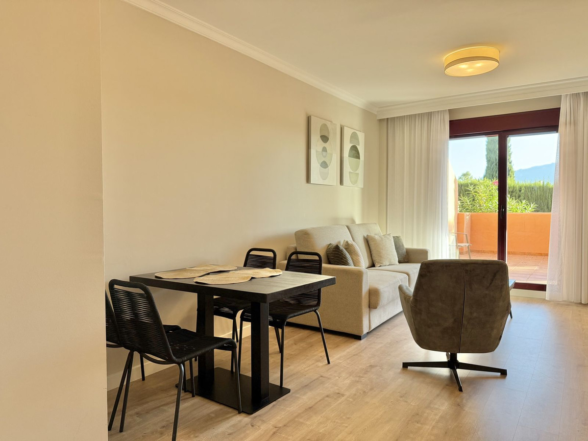2 Bed Apartment for sale in Benahavís Costa Del Sol, Málaga, Spain