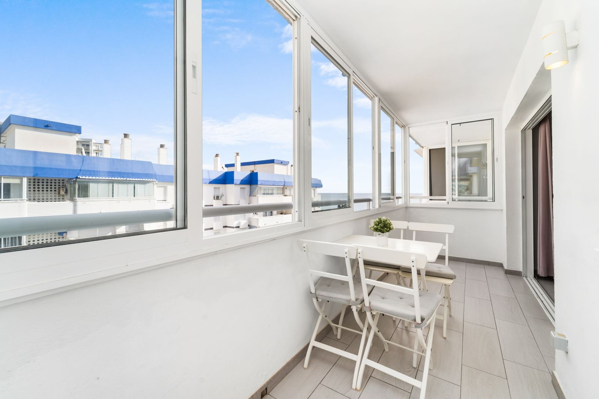 Se vende Apartamento en Planta Última de 3 dormitorios en Costa Del Sol, Málaga, España