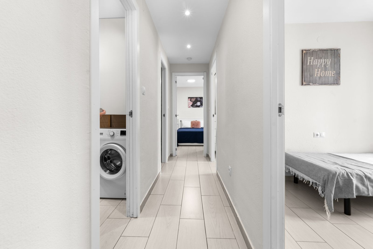 Se vende Apartamento en Planta Última de 3 dormitorios en Costa Del Sol, Málaga, España