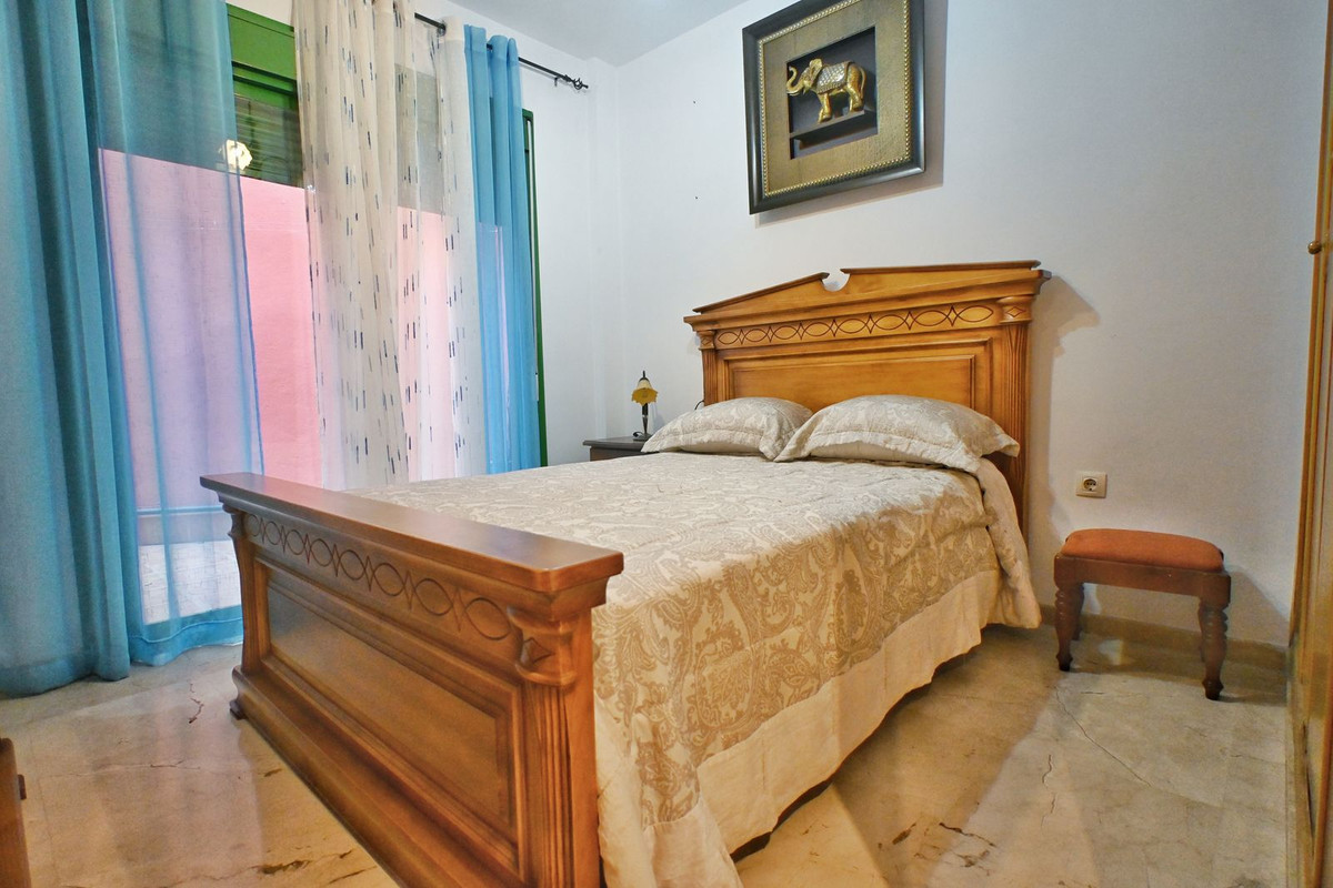 3 Bed Apartment for sale in Fuengirola Costa Del Sol, Málaga, Spain