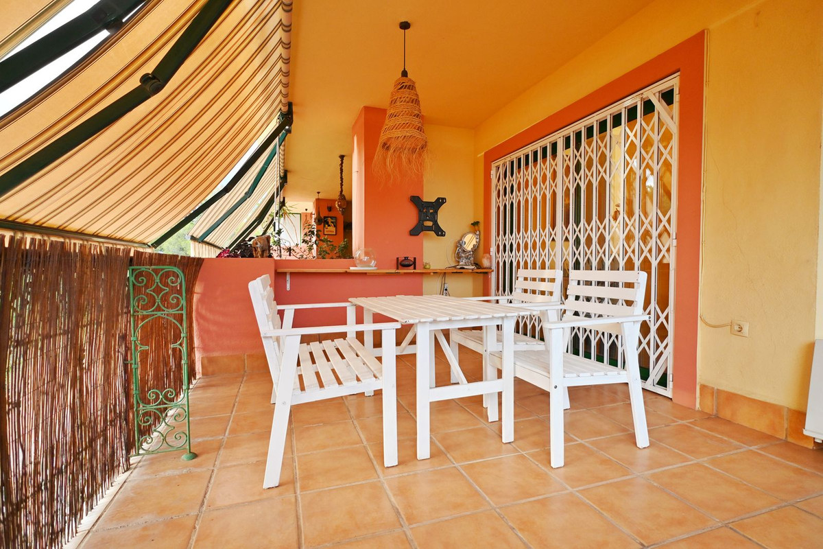 3 Bed Apartment for sale in Fuengirola Costa Del Sol, Málaga, Spain