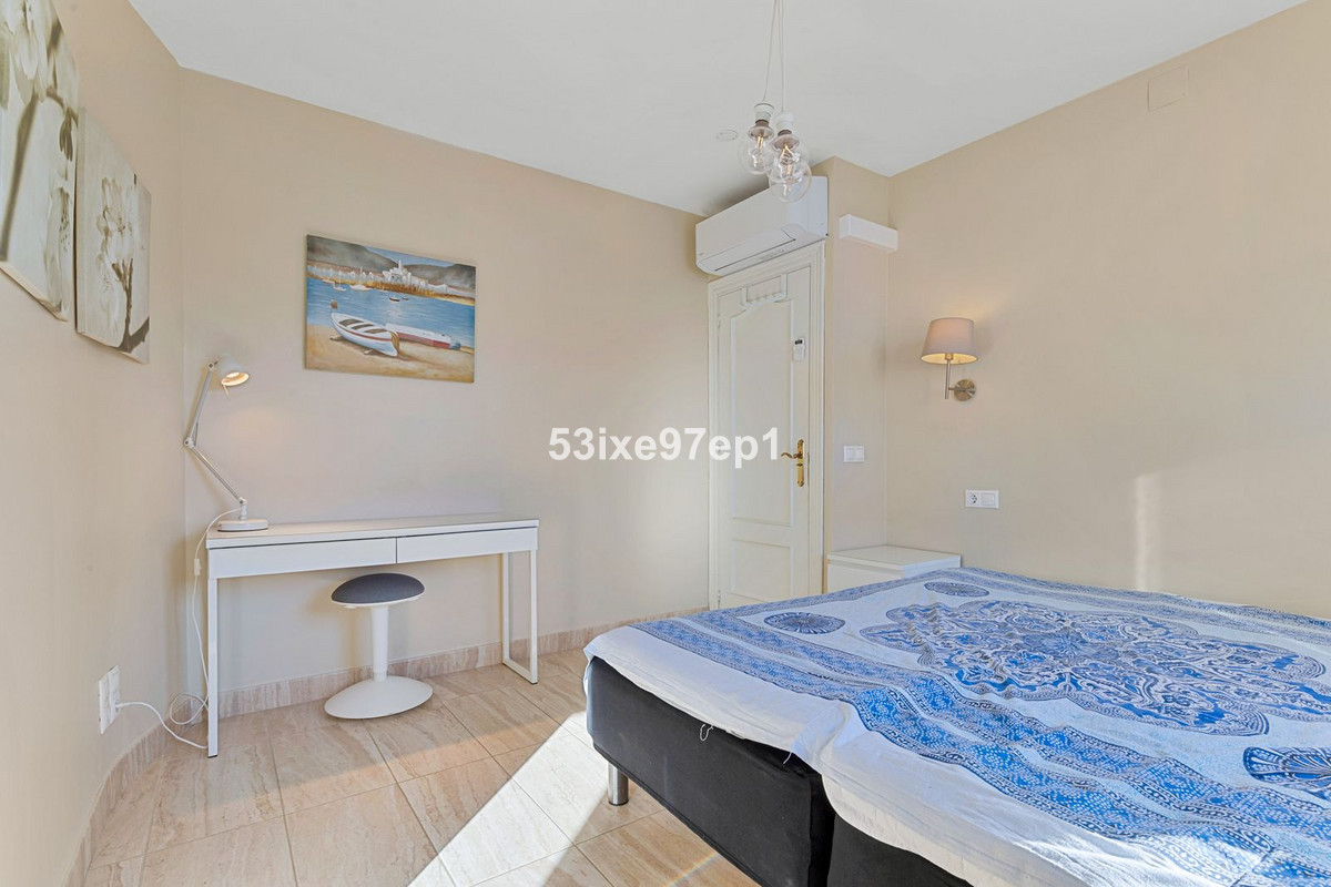 2 Bed Apartment for sale in Fuengirola Costa Del Sol, Málaga, Spain