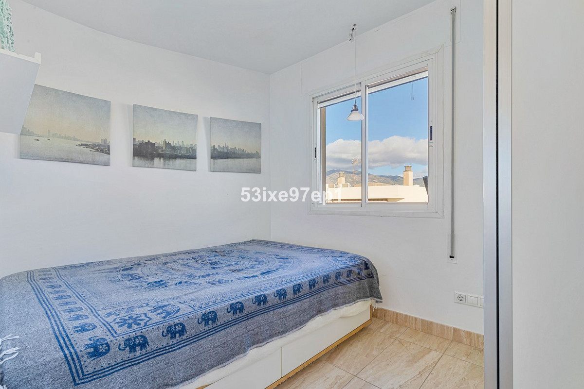 2 Bed Apartment for sale in Fuengirola Costa Del Sol, Málaga, Spain