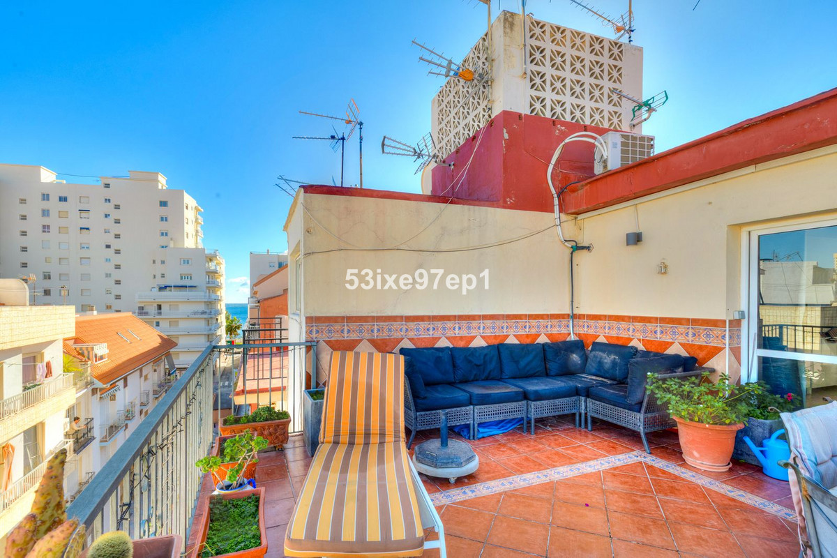 2 Bed Apartment for sale in Fuengirola Costa Del Sol, Málaga, Spain
