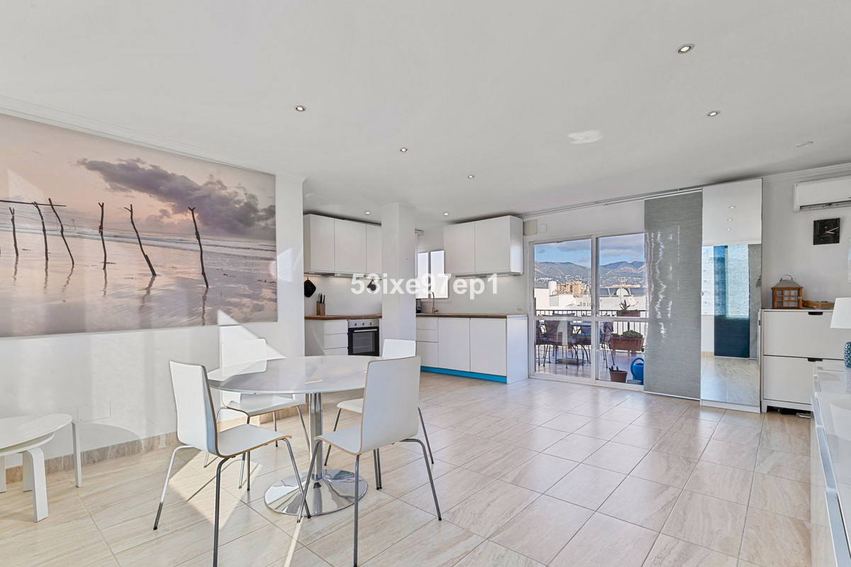 2 Bed Apartment for sale in Fuengirola Costa Del Sol, Málaga, Spain