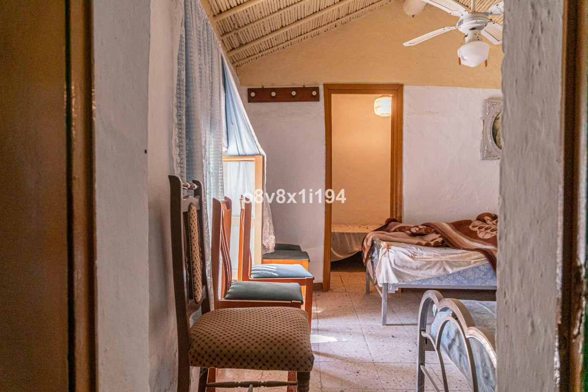 Se vende Finca - Cortijo de 4 dormitorios en Costa Del Sol, Málaga, España
