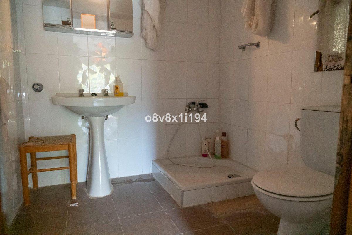Se vende Finca - Cortijo de 4 dormitorios en Costa Del Sol, Málaga, España