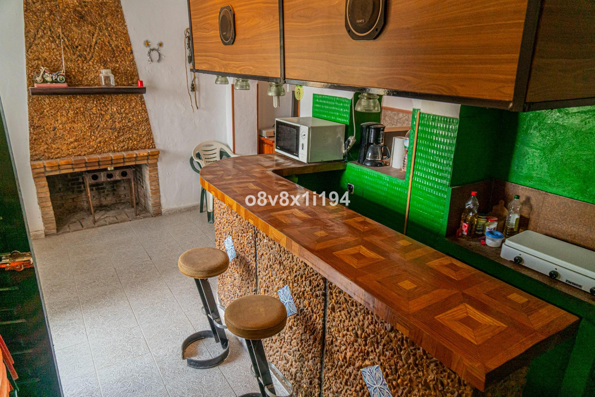 Se vende Finca - Cortijo de 4 dormitorios en Costa Del Sol, Málaga, España