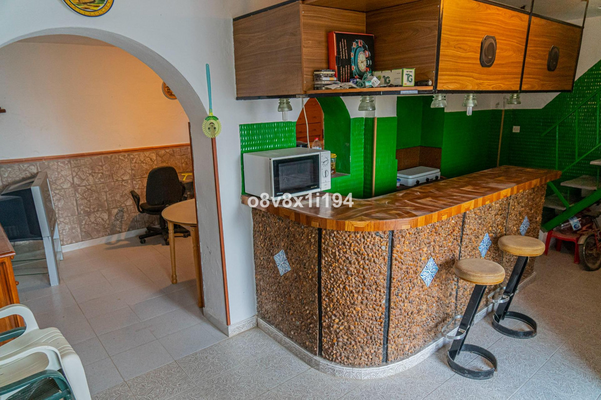 Se vende Finca - Cortijo de 4 dormitorios en Costa Del Sol, Málaga, España