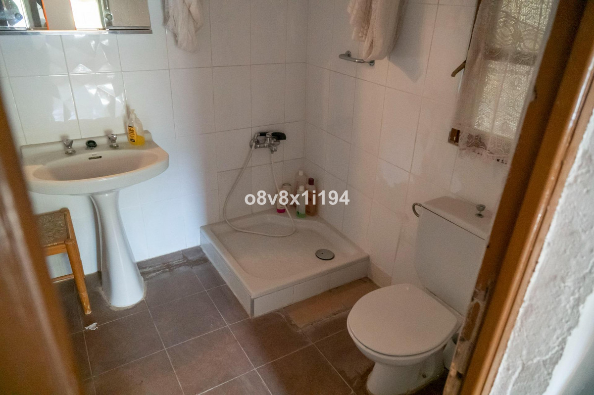 Se vende Finca - Cortijo de 4 dormitorios en Costa Del Sol, Málaga, España