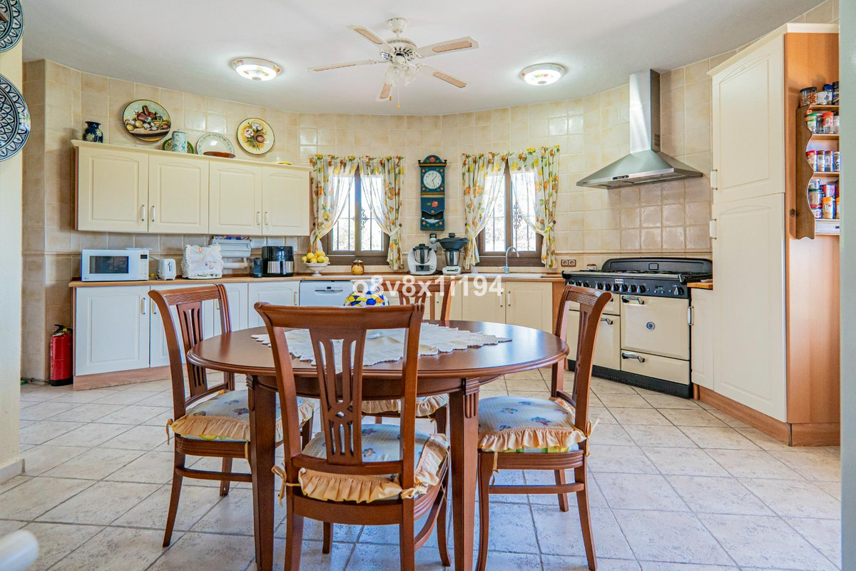 4 Bed Townhouse for sale in Cártama Costa Del Sol, Málaga, Spain