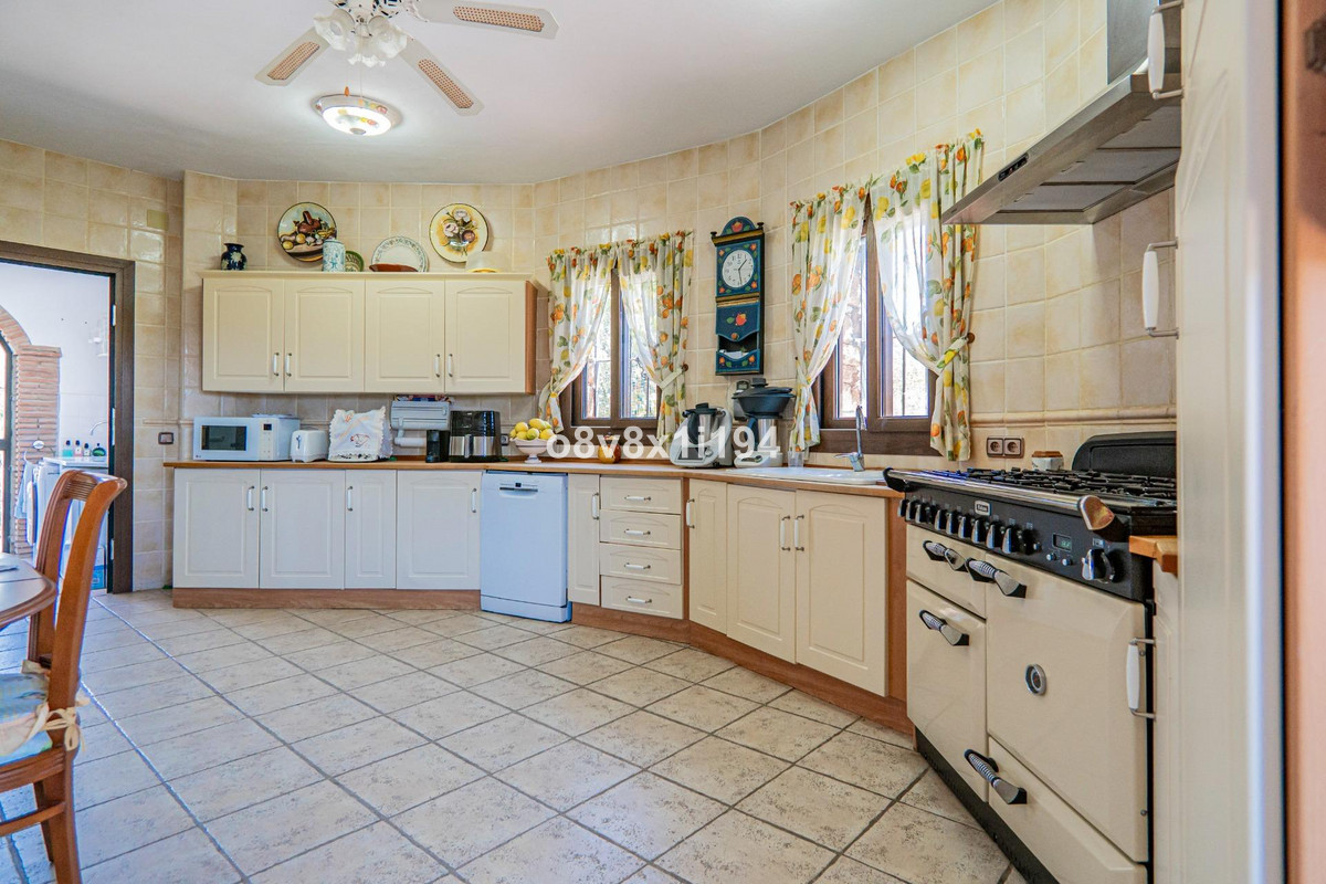 4 Bed Townhouse for sale in Cártama Costa Del Sol, Málaga, Spain