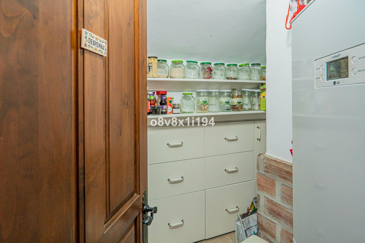 4 Bed Townhouse for sale in Cártama Costa Del Sol, Málaga, Spain