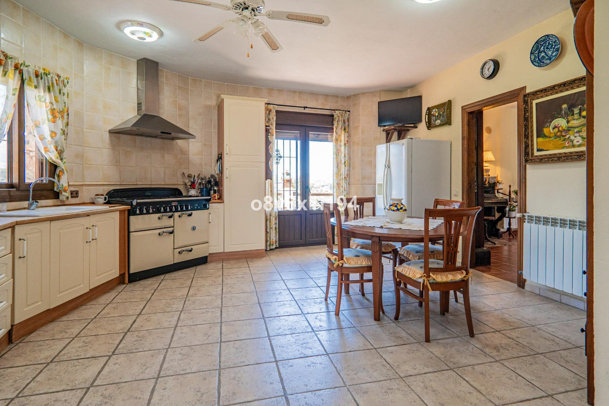 4 Bed Townhouse for sale in Cártama Costa Del Sol, Málaga, Spain