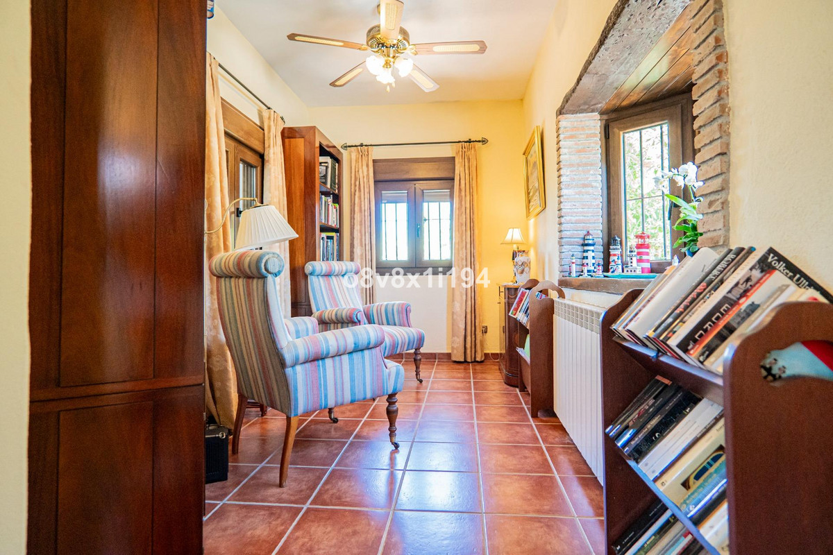 4 Bed Townhouse for sale in Cártama Costa Del Sol, Málaga, Spain