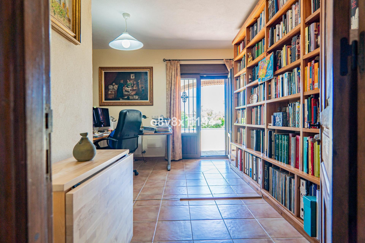 4 Bed Townhouse for sale in Cártama Costa Del Sol, Málaga, Spain